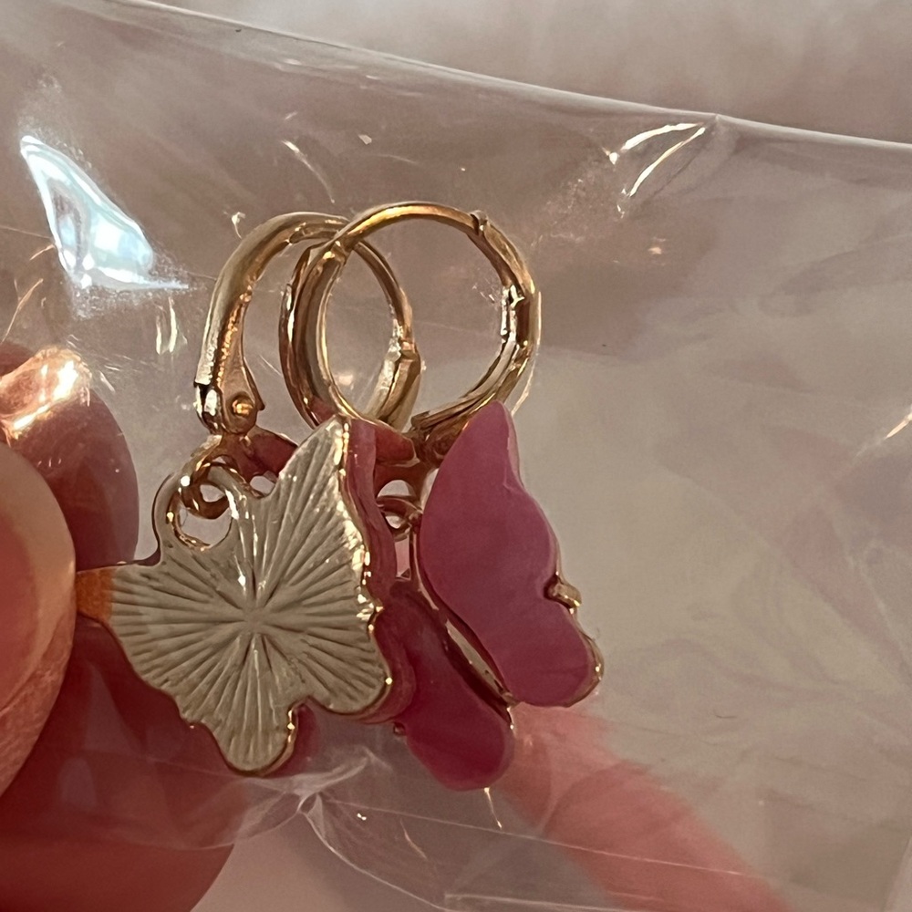 Butterfly Earring Set - Picture 4 of 6
